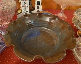 Shelton Pottery Ruffle Edge Pottery Pie Plate