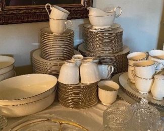 Set of Lenox Courtyard Platinum China