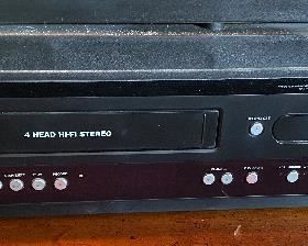 Magnavox VHS/DVD Recorder
