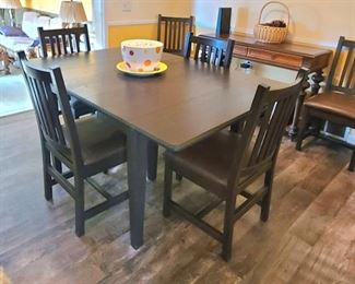 1 of 2 Contemporary Dinning Room Table with 2 extensions and 6 chairs