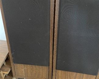 Vintage Cerwin-Vega speakers ( with stands)