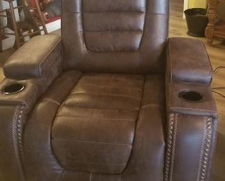 Comfy recliner with auto controls