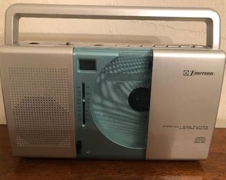 Vintage Emerson compact disc & AM /Fm radio