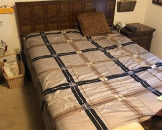 Headboard and rails
Full size mattress