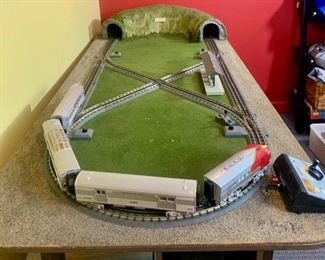 Complete running Rail King ready to run f 3 diesel santa fe train set with switches