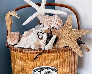 Item 84:  Nantucket Basket with Seahorse & Two Starfish:  $52