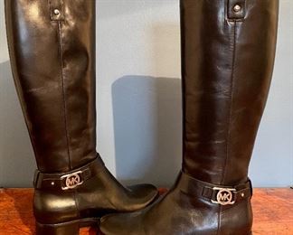 Item 453:  New MK Boots (size 8.5): $40