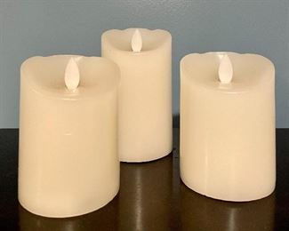 Item 304:  Lot of 3 Flameless Candles: $12