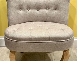 Item 33:  Upholstered Tufted Chair - 25"l x 19.5"w x 32"h:  $125