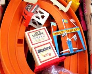 Hot Wheels Race Track
