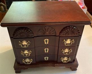 Thomasville Furniture Mini Breakfront Jewelry Box