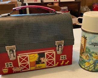 Thermos Dome Top Barn Lunchbox and Thermos