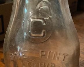 Old Cedar Lodge Slug Plate Milk Bottle