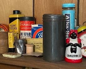 Several Old Advertising Tins (Tobacco, Kitchen and Household)