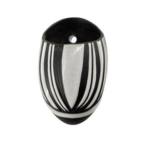 Lot 001a
Marianne Starck 'Tribal' Series Hanging Pot 5672