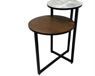 Lot 043e
Tiered Contemporary Occasional Table