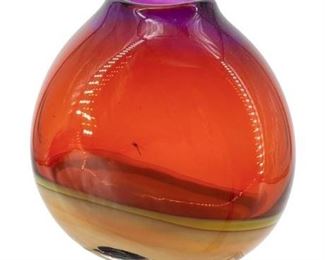 Lot 057
Art Glass Contemporary Vase