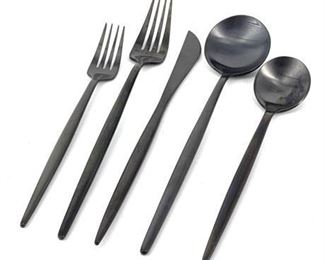 Lot 085
Matte Black Contemporary Stainless Flatware 20 Piece Set