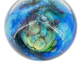Lot 084
Richard Seegers & Donna Fein Art Glass Paperweight