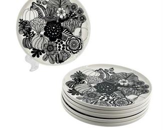 Lot 196
Marimekko Oiva Siirtolapuutarha Dinner Plate Set