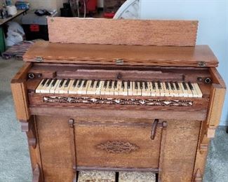 Vintage pump organ