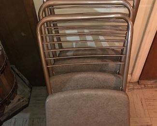 1960s VINTAGE METAL FOLD CHAIRS