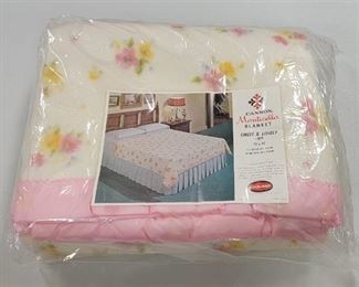 Cannon Monticello Blanket Sweet & Lovely - #809 - 72 x 90 - New Old Stock
