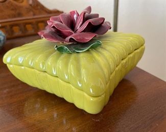 Ladies porcelain box.