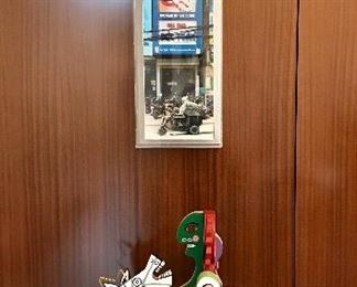 Nguyen the Son
Obama Dentist
Photo relief 
2015

Colin Richmond
Woman on Horse After Picasso 
Painted wood & metal 1993


