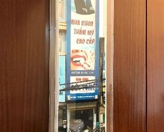 Nguyen the Son
Obama Dentist
Photo relief 
2015