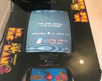 Ms PAC-Man cocktail table game
