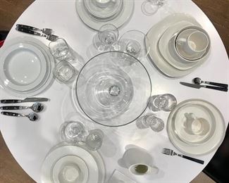 Overhead view 

Herman Miller, Eames, Aluminum group tablet 

Various sets of table top