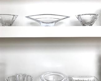 Various glass & crystal bowls