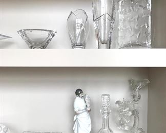 Lladro

Various glass and crystal pieces 