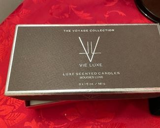 set of 3 vie luxe candles in box 