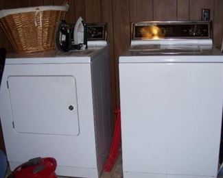   maytag washer/dryer set 
