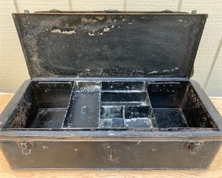 Vintage metal tool/tackle box