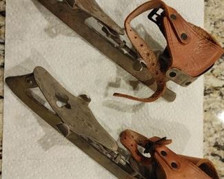 Antique Men's Ice Skates