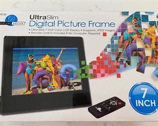 Digital frame with remote