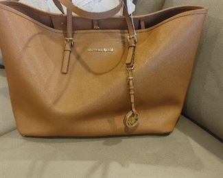 AUTHENTIC MICHAEL KORS