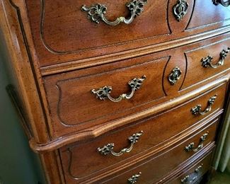 Bassett Furniture Co. Chest $69 or bid#12