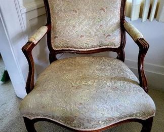 vintage French style arm chair $69 iron bid #20