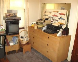 Nice mid-century dresser and nightstand