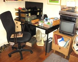 Nice desk, office chair and lots of office supplies