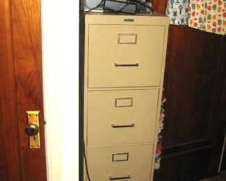 4 drawer filing cabinet