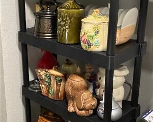 Vintage Hull And McCoy Cookie Jars.