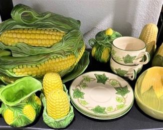 CORN DISH SET.