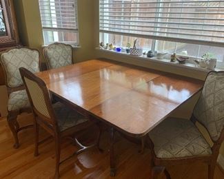 Antique Drop Leaf Dining Table with 6 Chairs