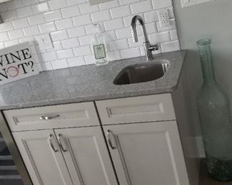 Wine decor. Wet bar is NOT for sale.