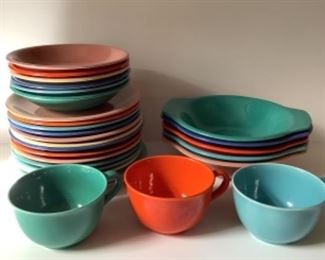 Retro Colored Dishes & Bowls